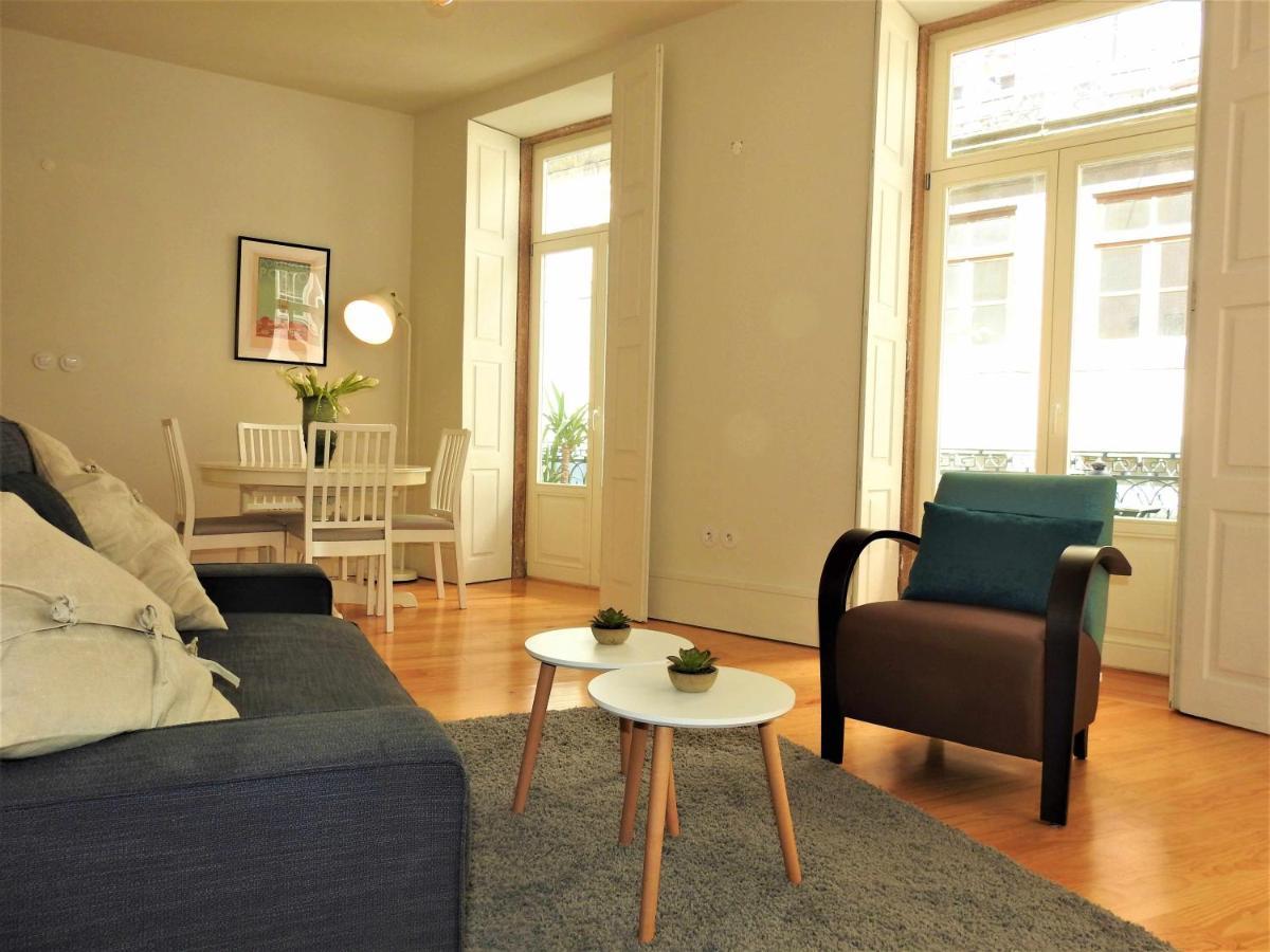 Oporto Delight 1 Luxury Apartment In Historic Center With Balcony Max 4 P Экстерьер фото