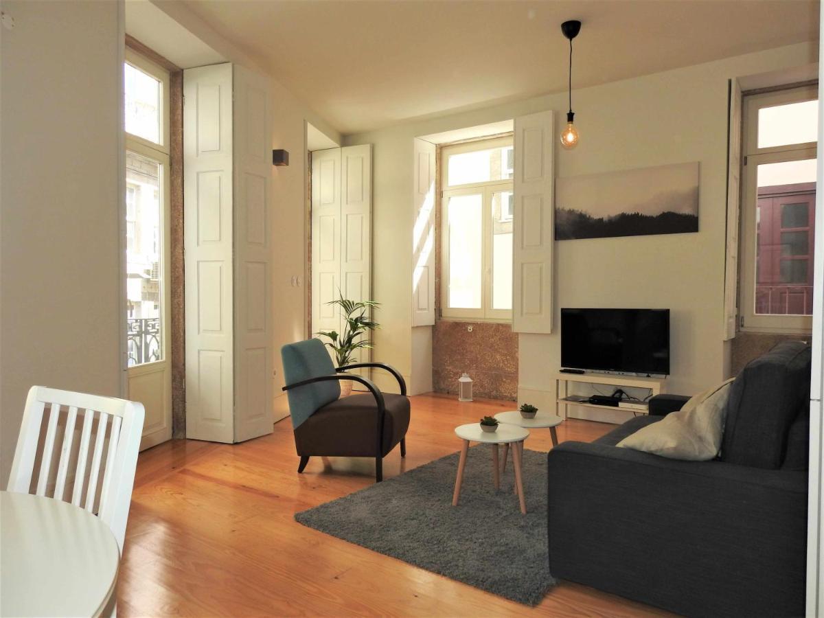 Oporto Delight 1 Luxury Apartment In Historic Center With Balcony Max 4 P Экстерьер фото