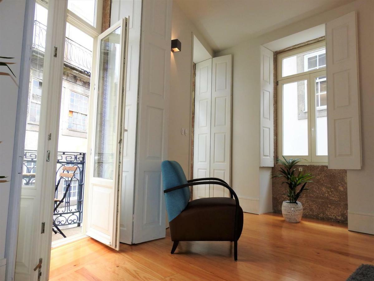 Oporto Delight 1 Luxury Apartment In Historic Center With Balcony Max 4 P Экстерьер фото